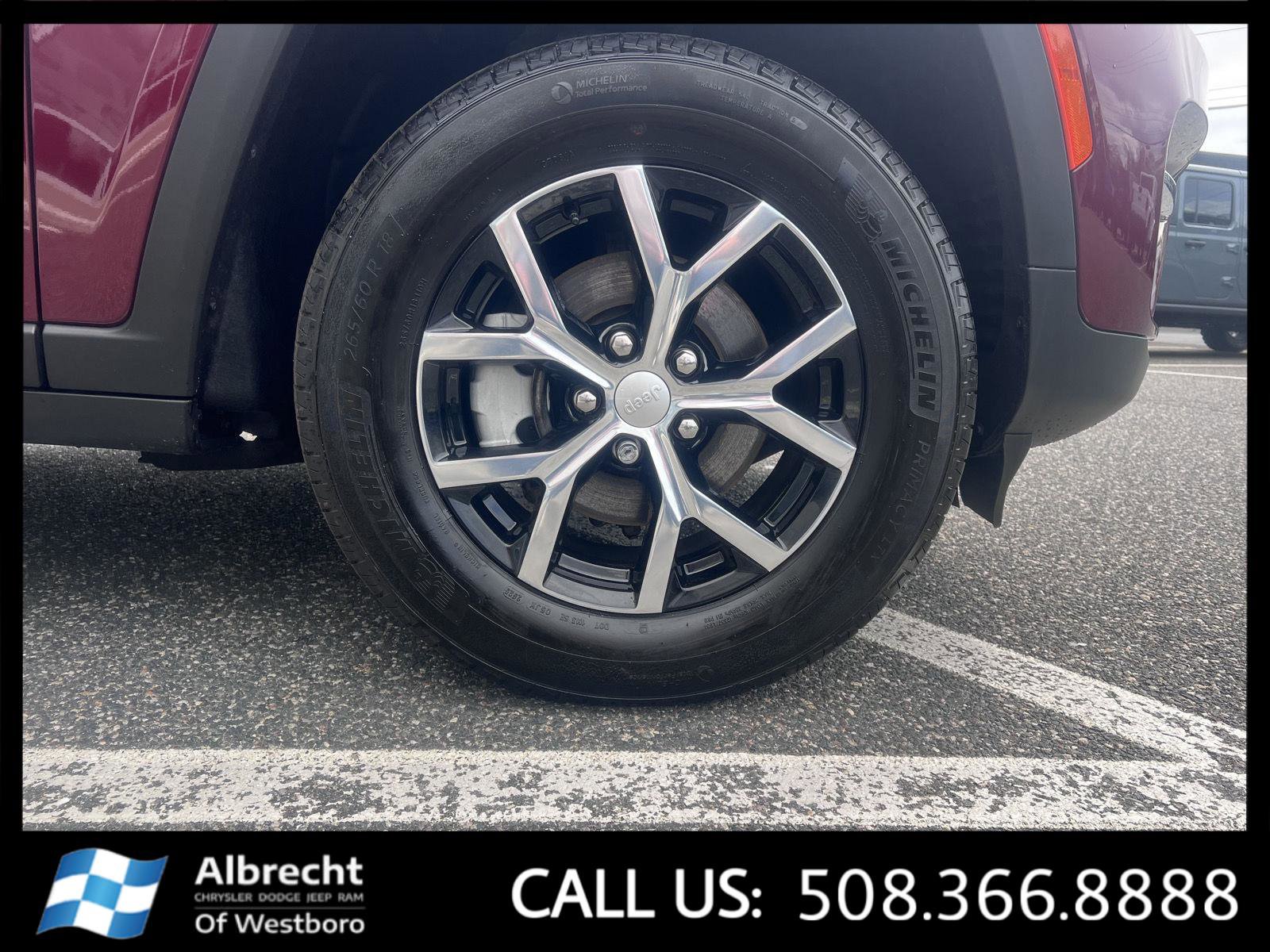 Used 2025 Jeep Grand Cherokee Limited AWD/4WD image 34