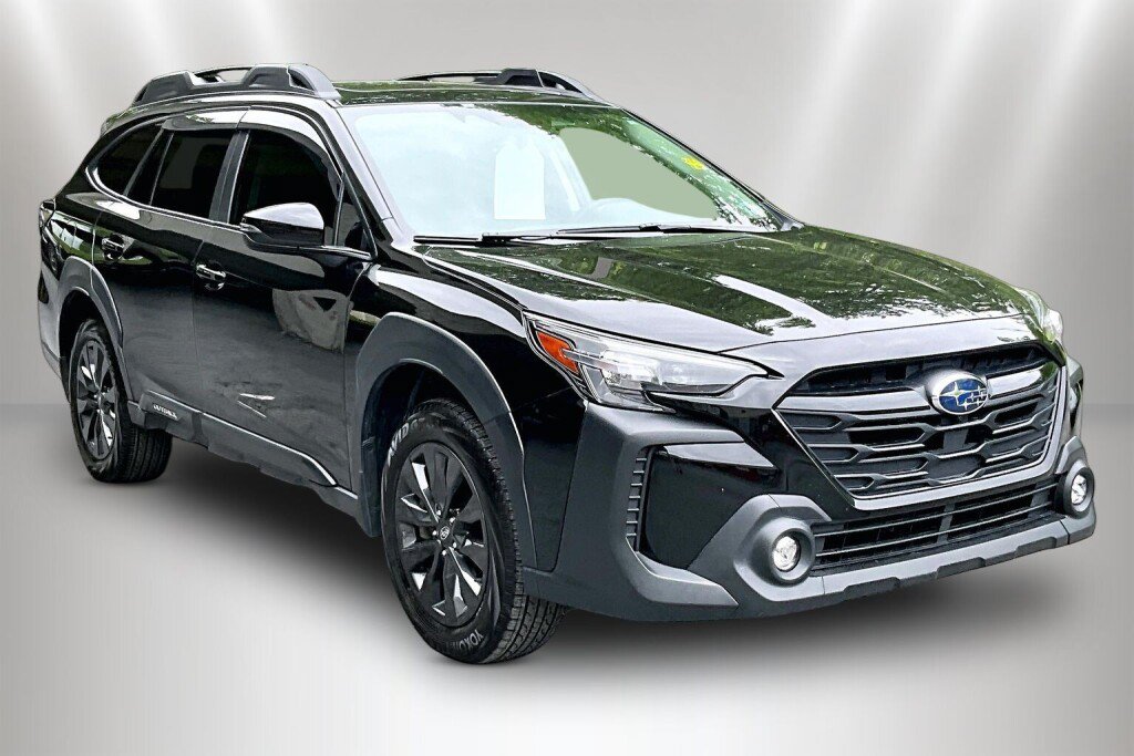 Certified 2025 Subaru Outback Onyx Edition XT AWD/4WD image 1