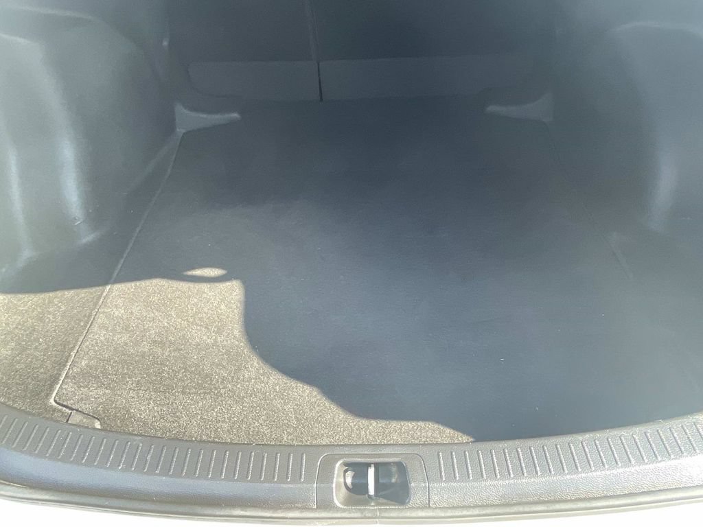 Used 2025 Toyota Corolla SE FWD image 12