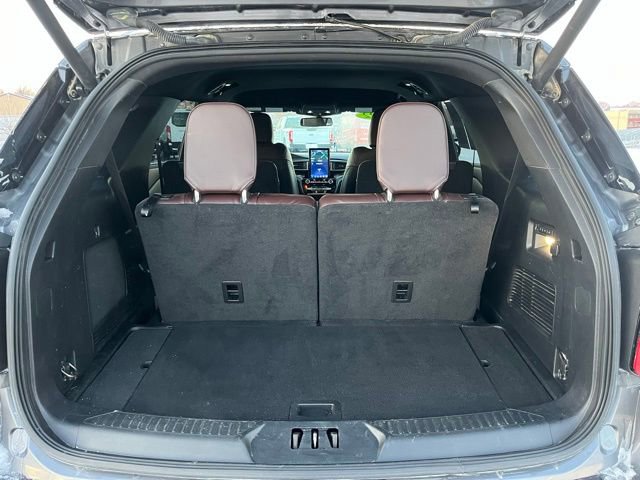 Used 2022 Ford Explorer Platinum w/ Equipment Group 601A image 28