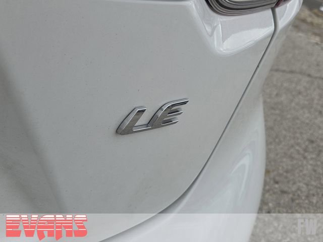 Used 2024 Toyota Corolla LE image 3