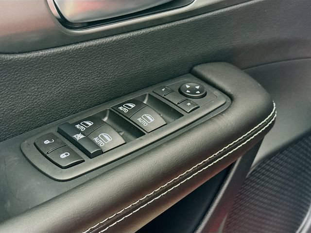 New 2026 Chrysler Pacifica Select w/ S Appearance Package FWD image 17