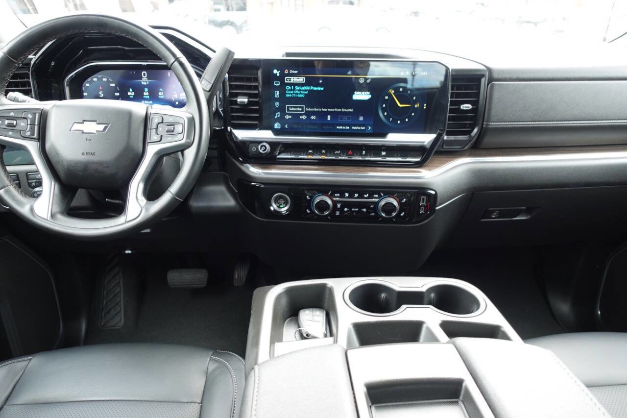 Used 2023 Chevrolet Silverado 1500 LT AWD/4WD image 41