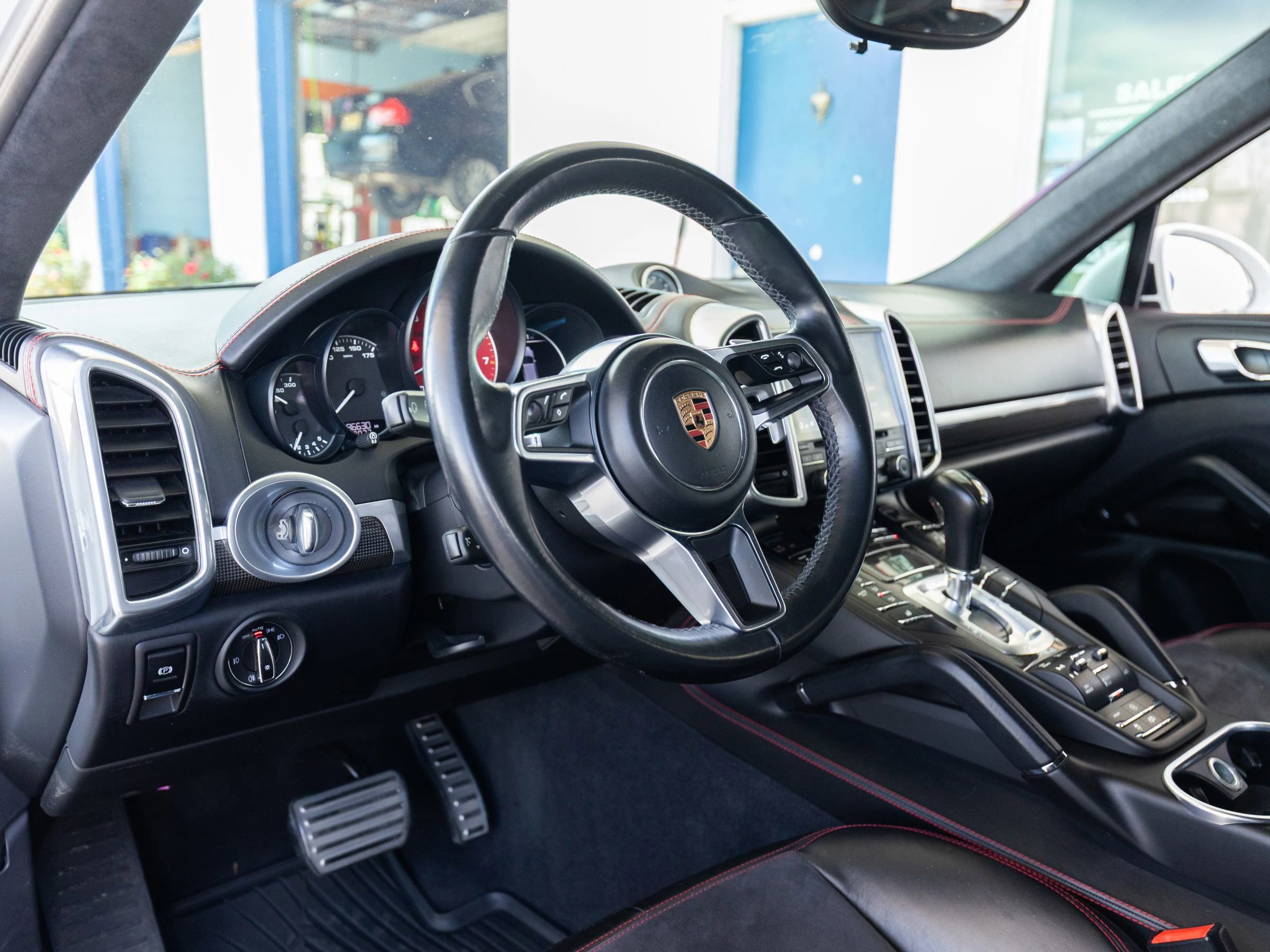 Used 2017 Porsche Cayenne GTS AWD/4WD image 19