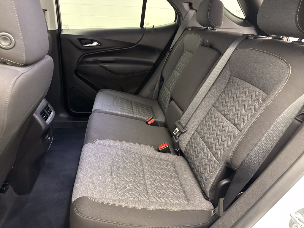 Used 2024 Chevrolet Equinox LT AWD/4WD image 30