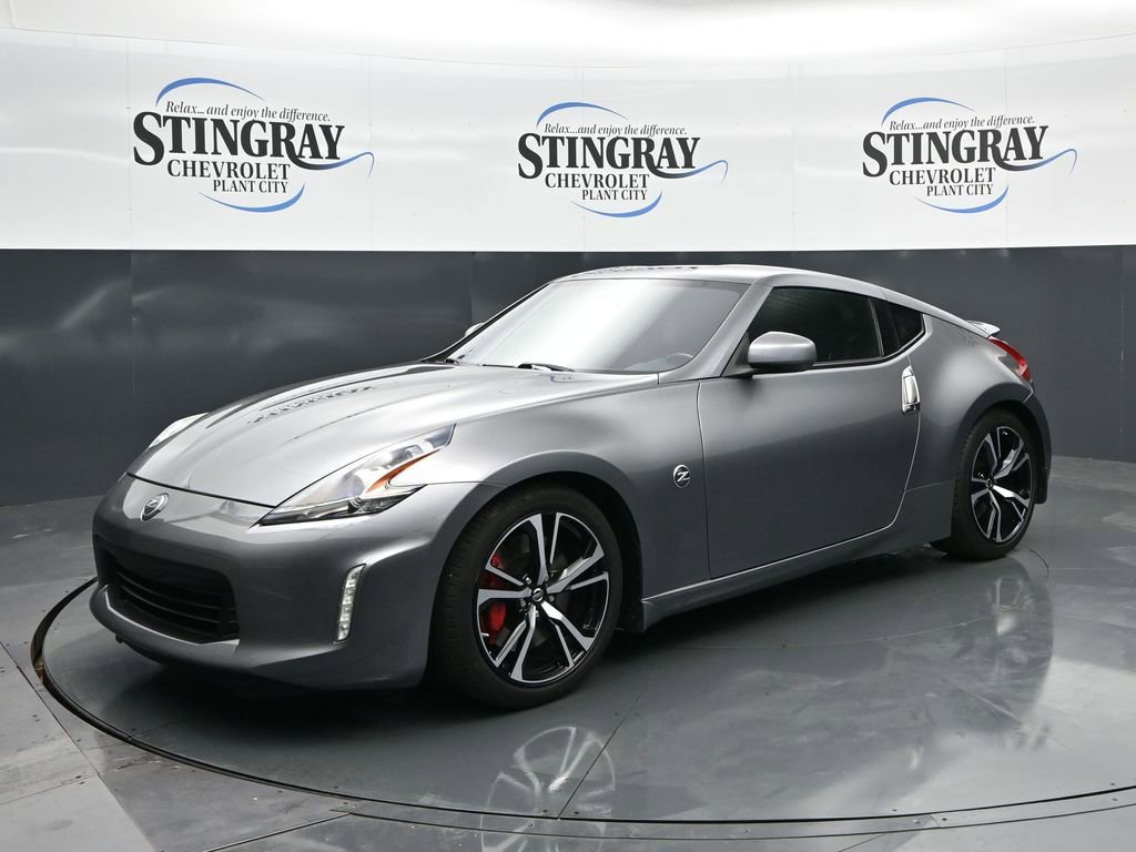 Used 2020 Nissan 370Z Touring Sport RWD image 3