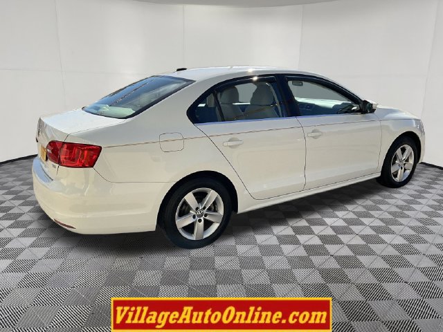 Used 2013 Volkswagen Jetta TDI FWD image 4