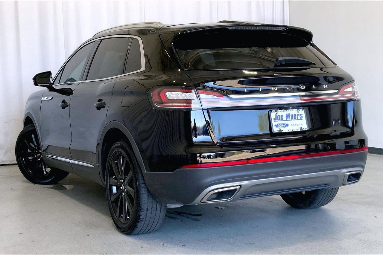 Used 2023 Lincoln Nautilus Reserve w/ Monochromatic Package image 10