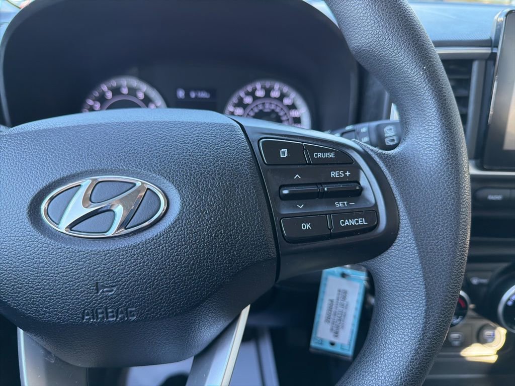 Used 2020 Hyundai Venue SEL image 34