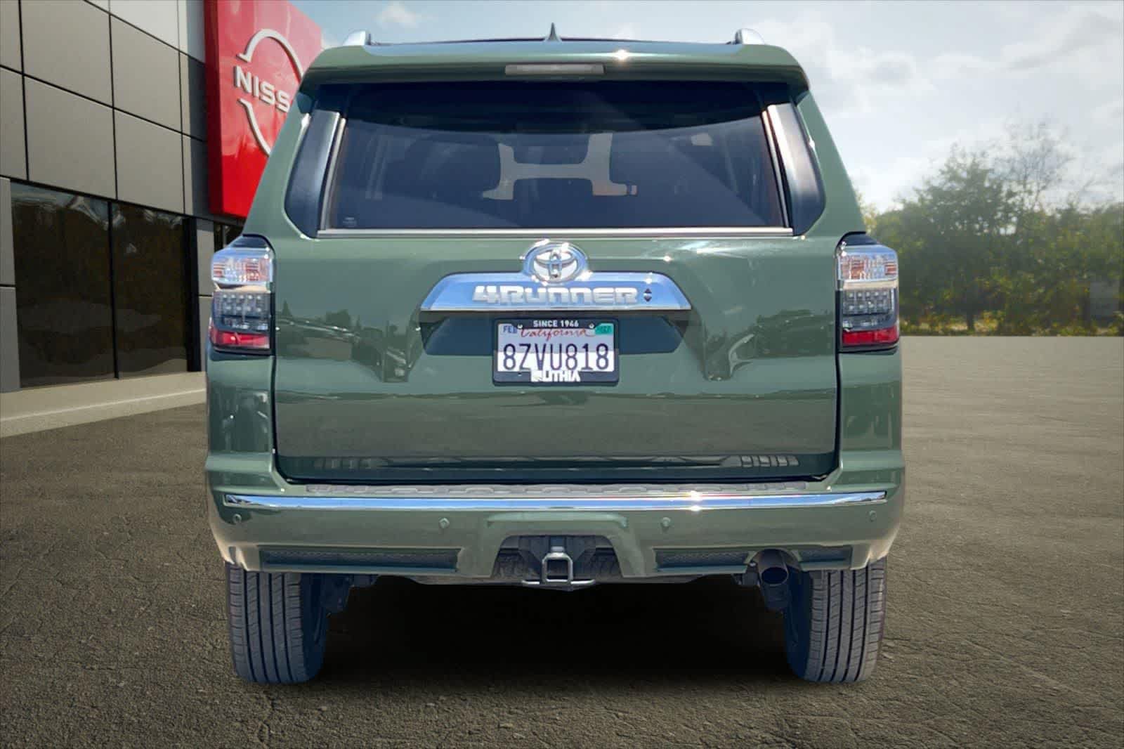 Used 2022 Toyota 4Runner Limited AWD/4WD image 8
