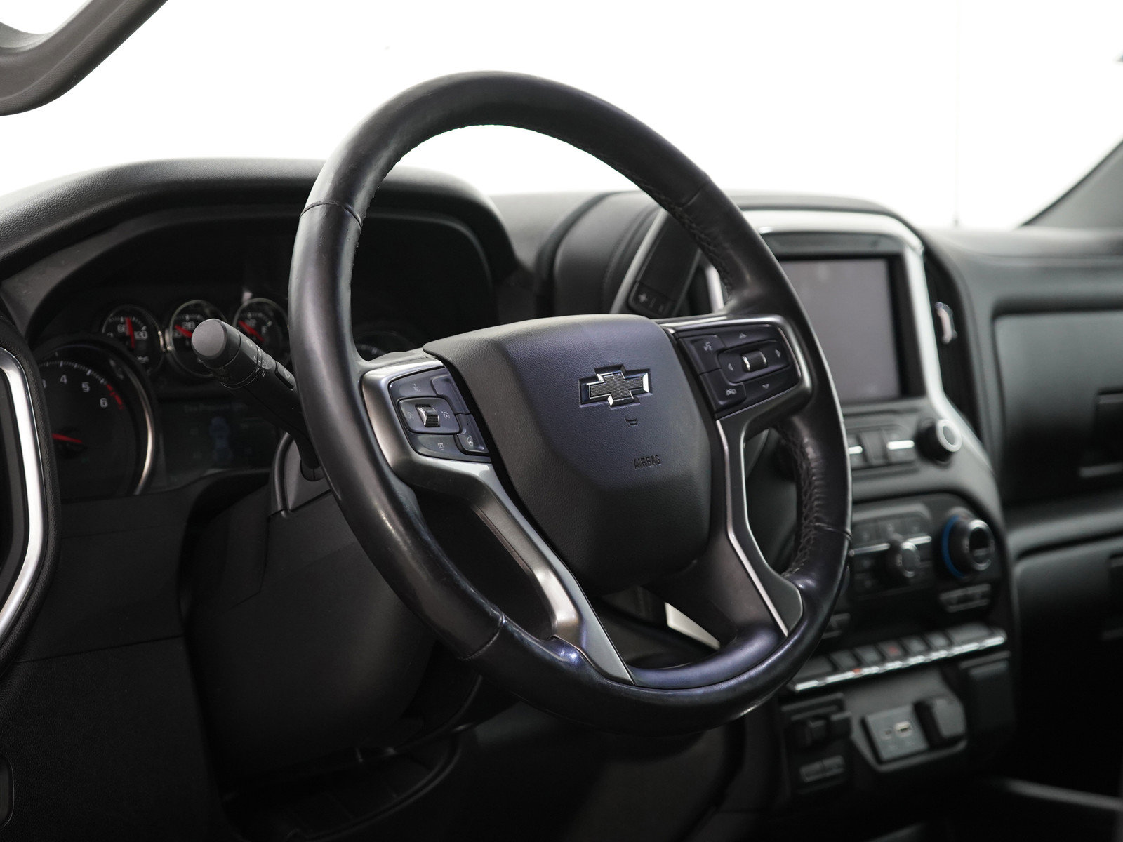 Used 2019 Chevrolet Silverado 1500 LT Trail Boss image 19