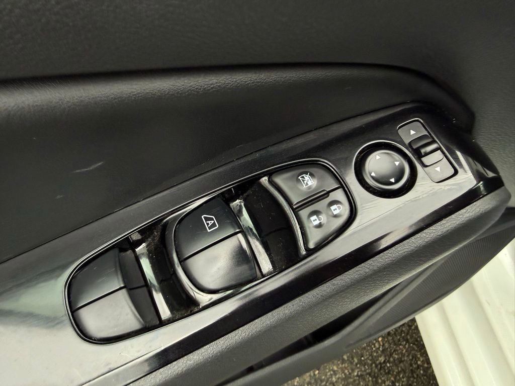 Used 2024 Nissan Altima 2.5 SR image 21