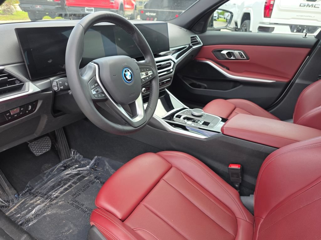 Used 2023 BMW 330e w/ Driving Assistance Package RWD image 28
