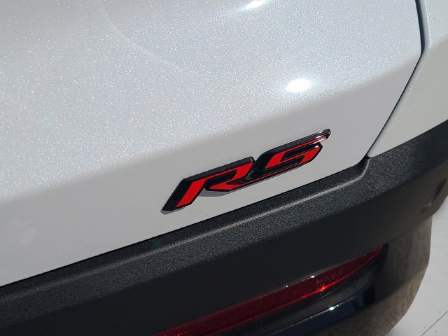 New 2027 Chevrolet Equinox RS FWD image 36