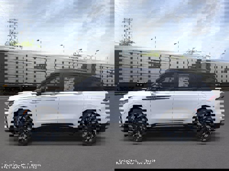 New 2026 Lincoln Nautilus Reserve w/ Jet Appearance Package image 25