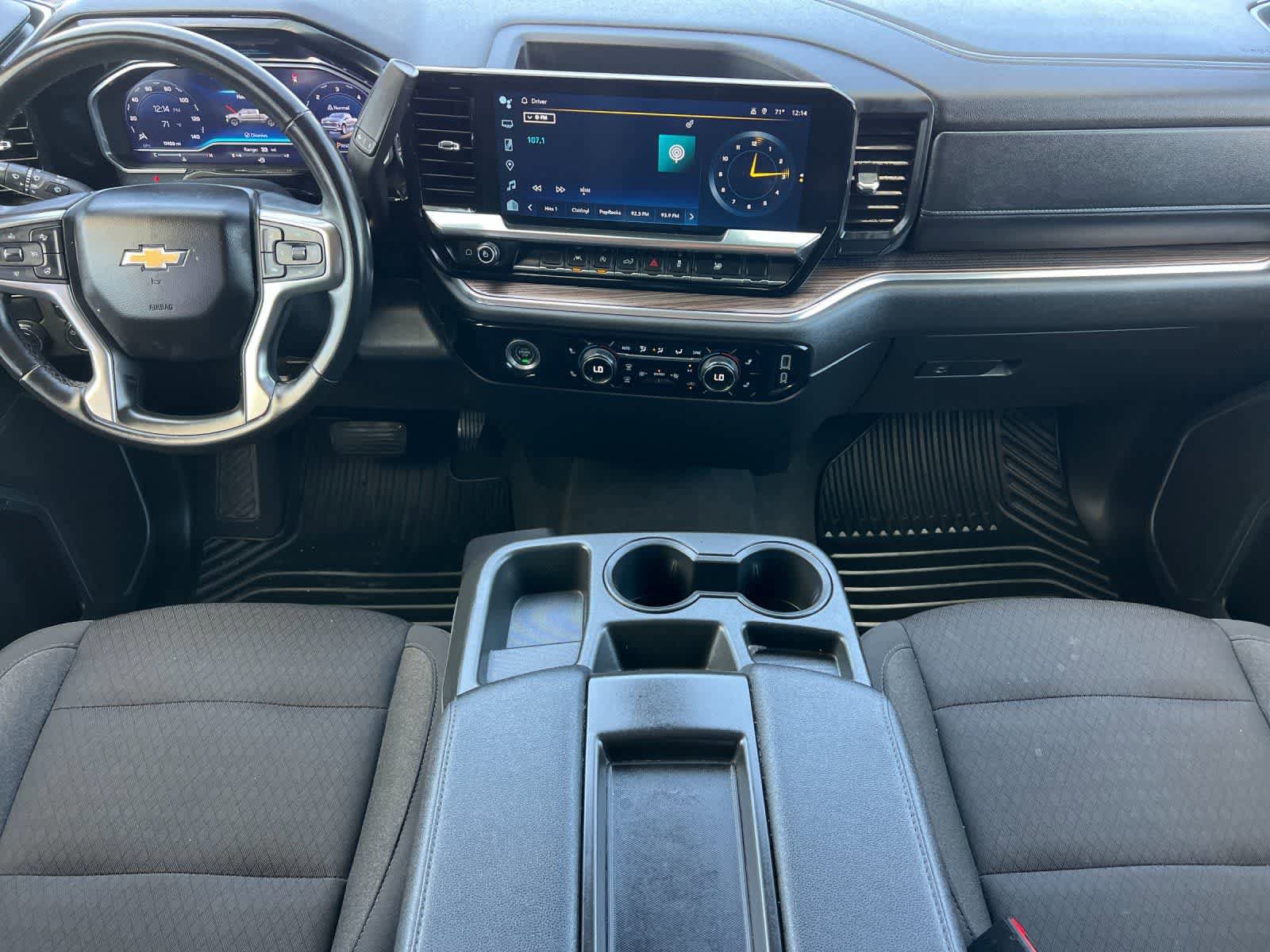Used 2024 Chevrolet Silverado 1500 LT RWD image 4