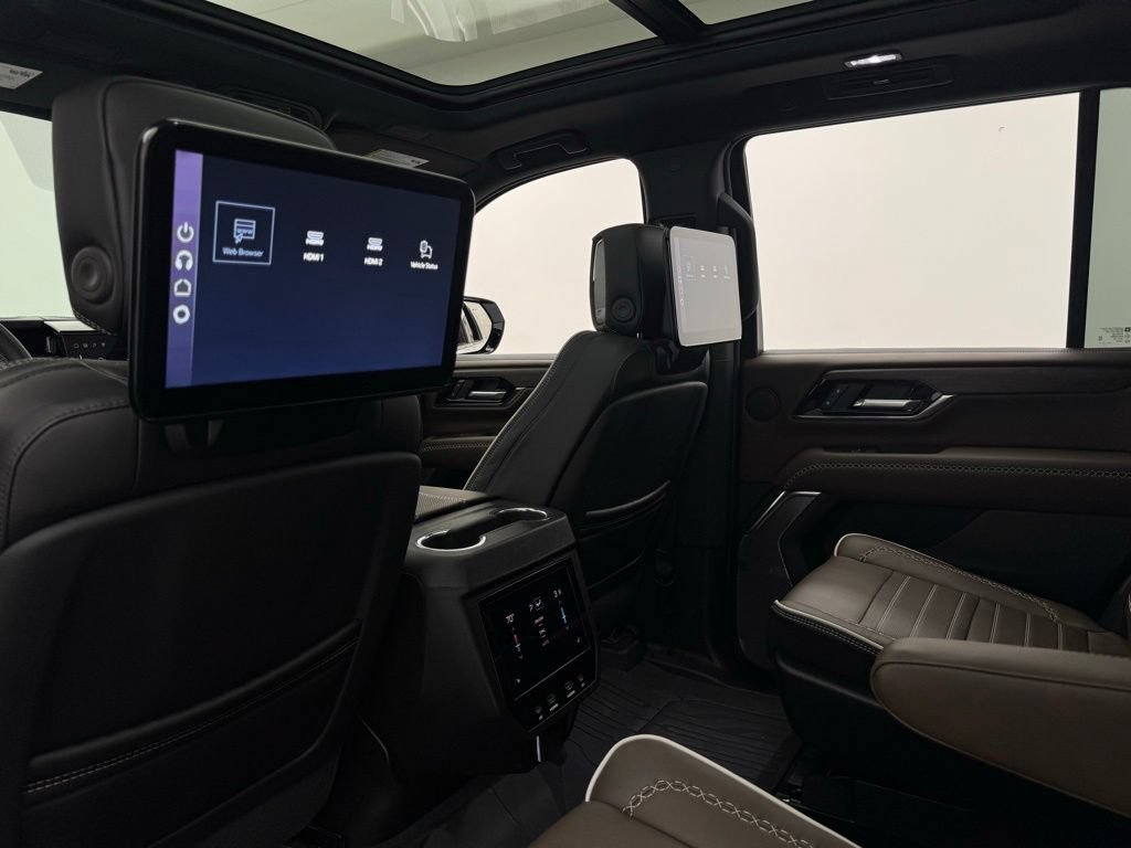 Used 2026 GMC Yukon Denali Ultimate AWD/4WD image 56