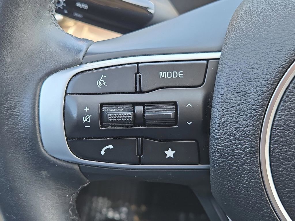 Certified 2024 Kia Sportage EX image 30
