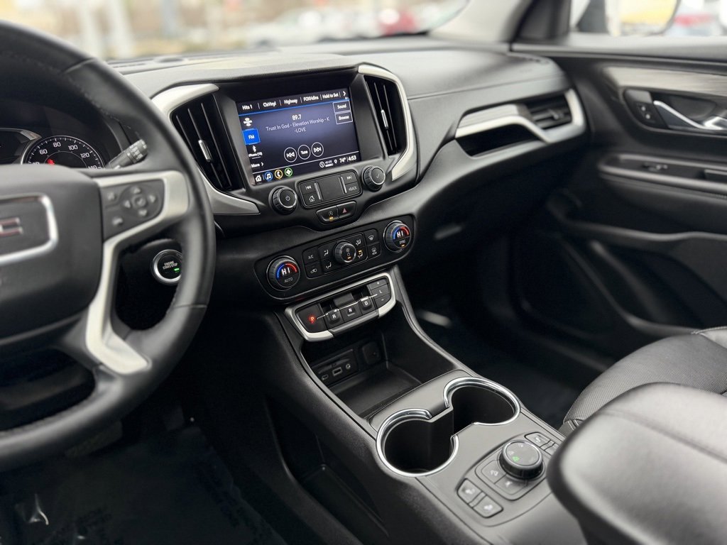 Used 2023 GMC Terrain SLT image 22