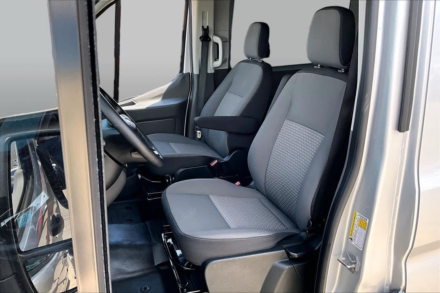 Used 2025 Ford Transit 350 XL RWD image 8