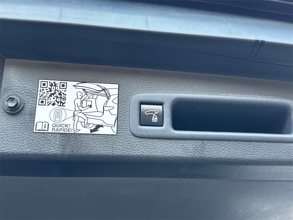 Used 2022 Toyota Sienna XLE image 7