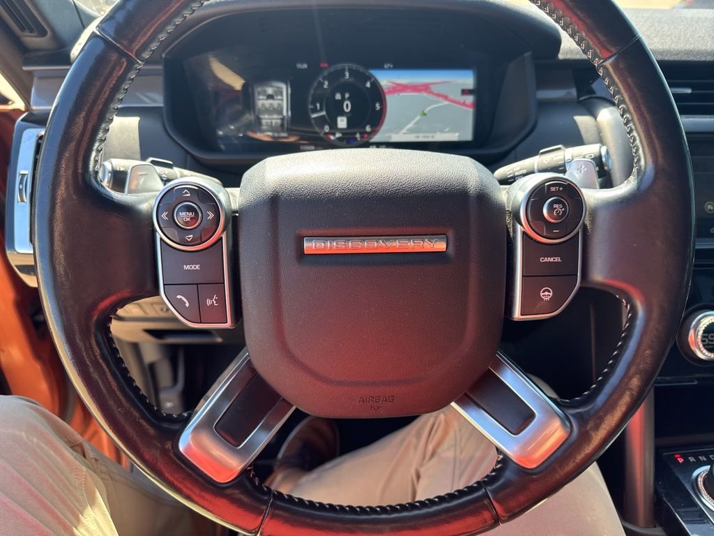 Used 2018 Land Rover Discovery HSE image 8