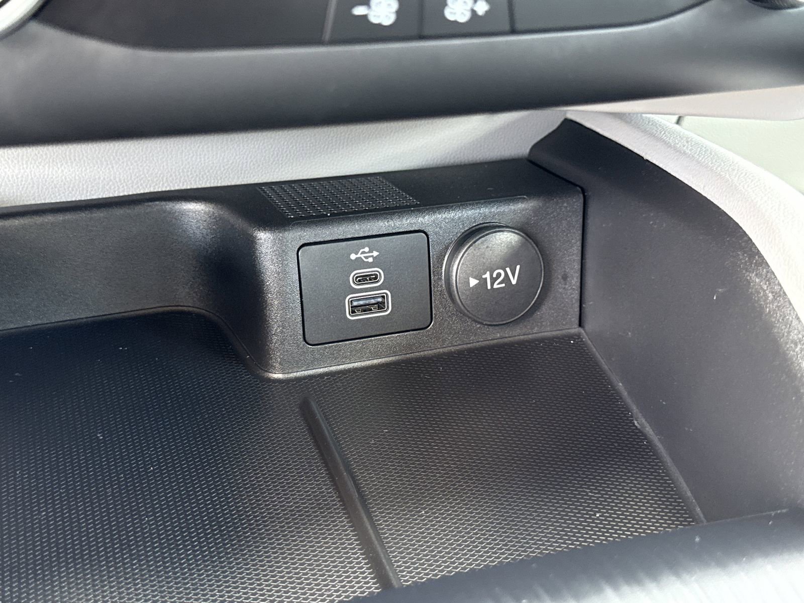 Certified 2026 Ford Escape Active AWD/4WD image 25