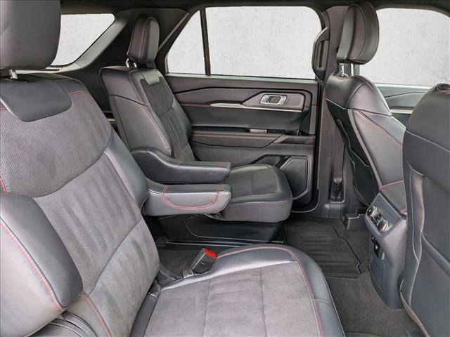 Used 2025 Ford Explorer ST AWD/4WD image 21