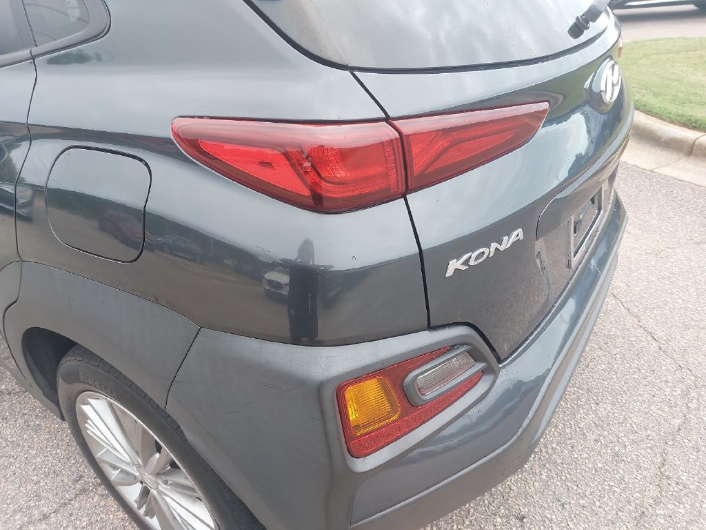 Used 2020 Hyundai Kona SEL FWD image 28