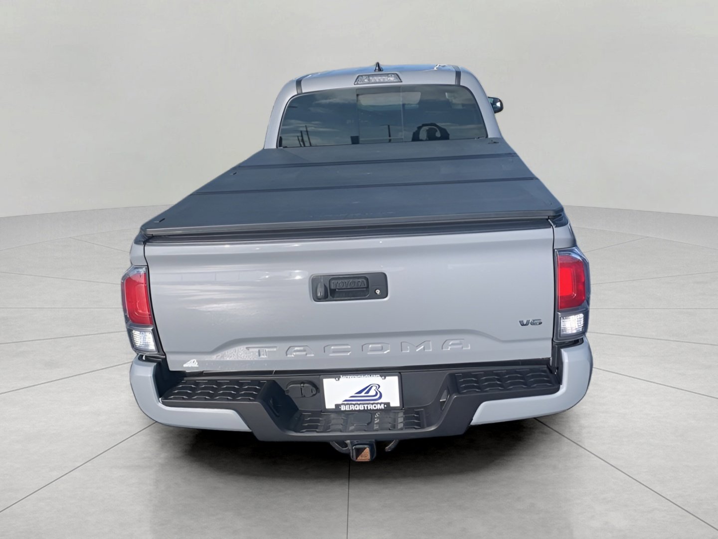 Used 2021 Toyota Tacoma TRD Sport AWD/4WD image 9