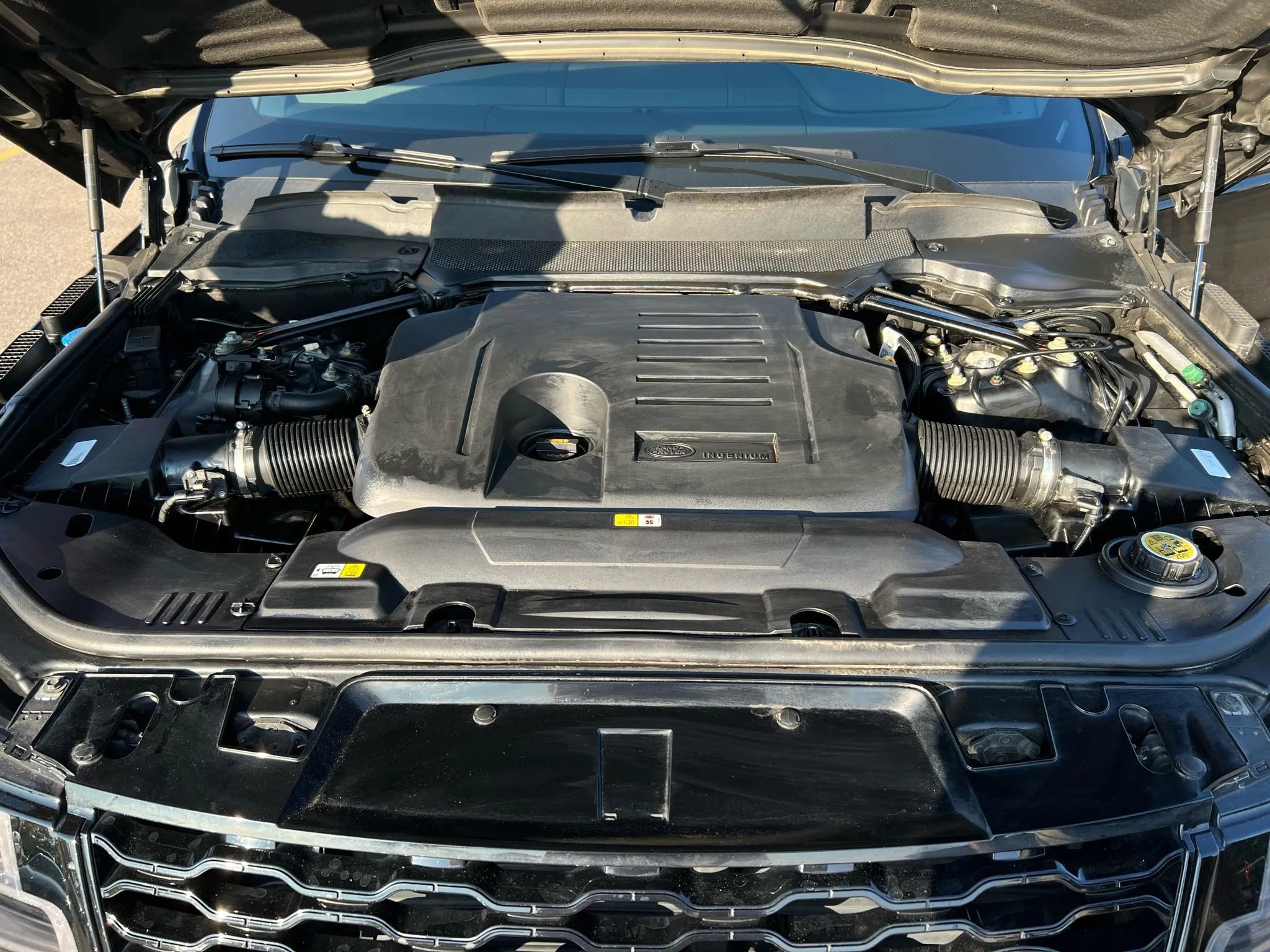 Used 2022 Land Rover Range Rover Sport HSE Silver Edition image 28