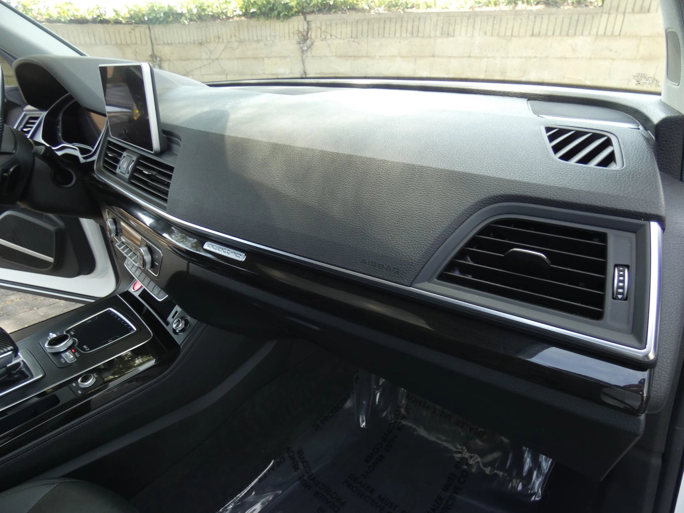 Used 2020 Audi Q5 e Premium Plus image 31