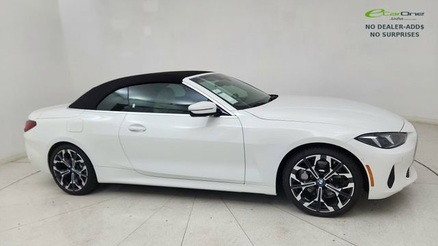 Used 2025 BMW 430i Convertible w/ Premium Package image 9