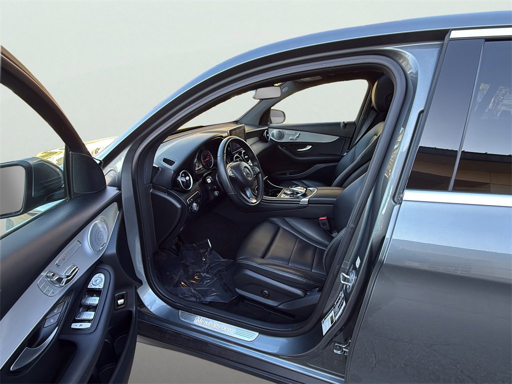 Used 2019 Mercedes-Benz GLC 300 4MATIC Coupe image 19