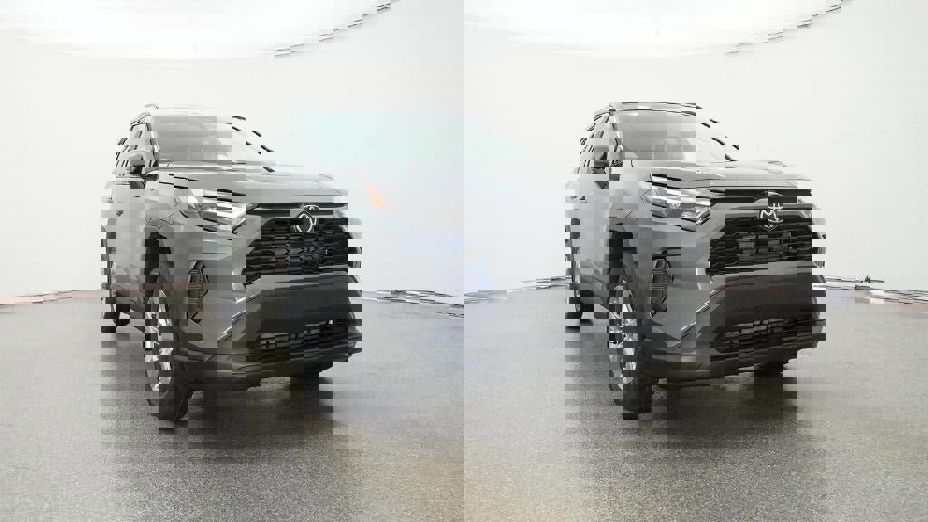 New 2025 Toyota RAV4 XLE image 30