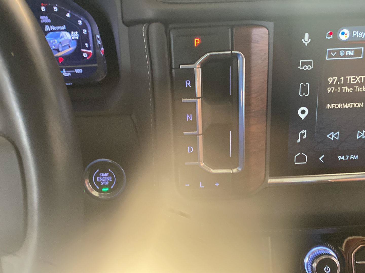 Certified 2023 GMC Yukon Denali Ultimate AWD/4WD image 19