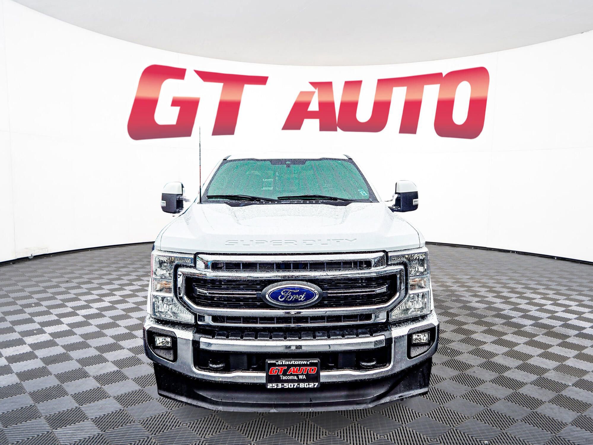 Used 2022 Ford F250 Lariat w/ Lariat Value Package image 2