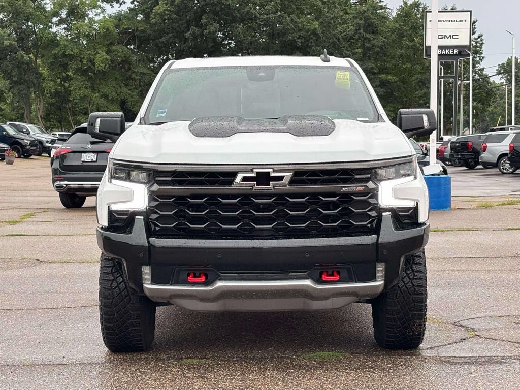 Used 2025 Chevrolet Silverado 1500 ZR2 w/ Technology Package AWD/4WD image 35