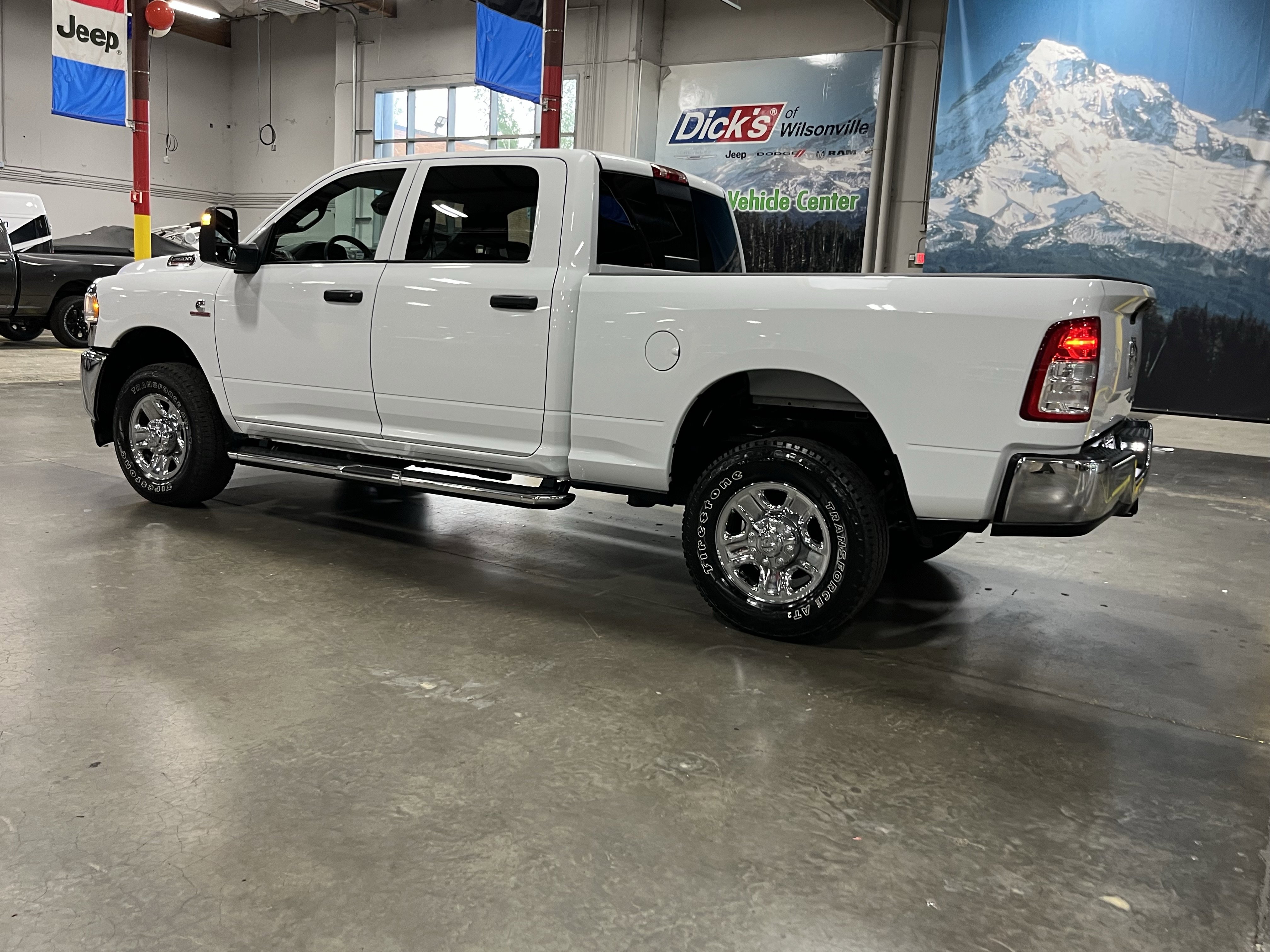 Used 2024 RAM 2500 Tradesman w/ Chrome Appearance Group image 3