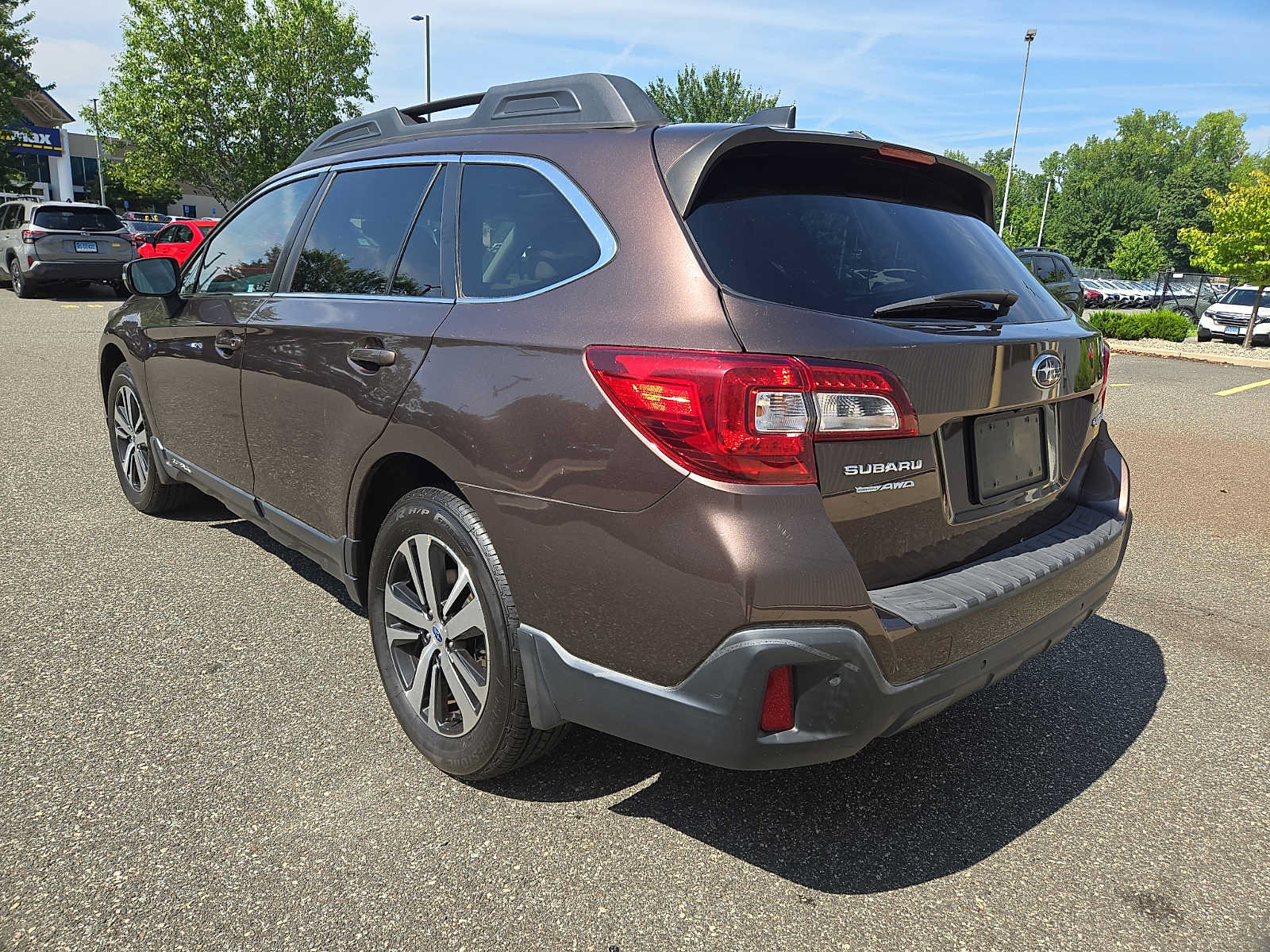 Used 2019 Subaru Outback 2.5i Limited AWD/4WD image 4