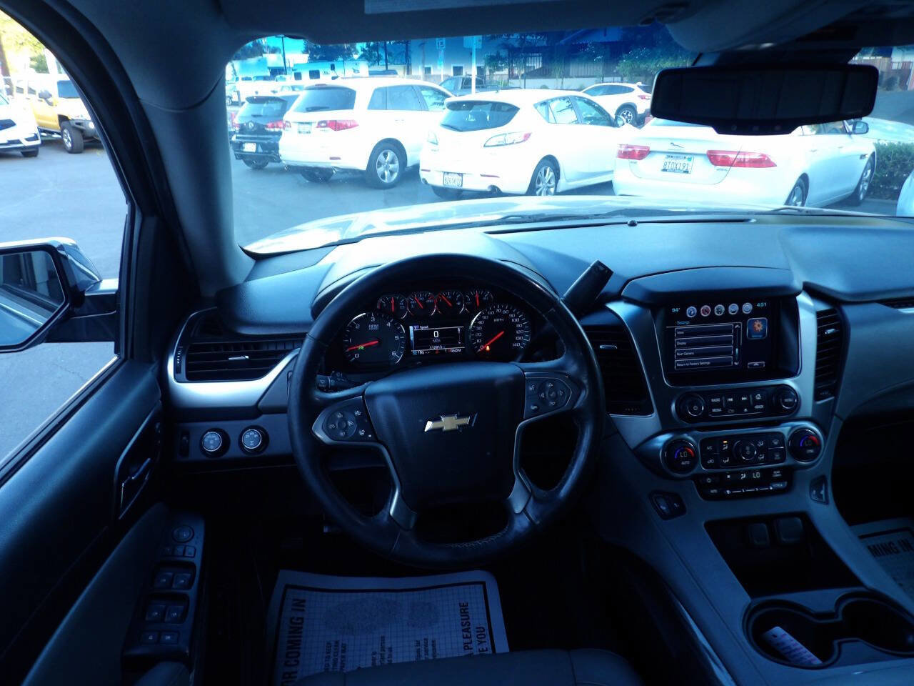 Used 2016 Chevrolet Suburban LT w/ Luxury Package AWD/4WD image 5