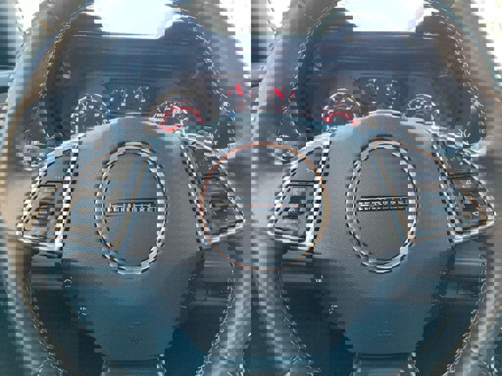 Used 2022 Chevrolet Camaro LT image 15