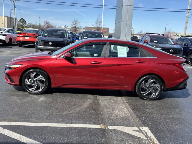 Used 2024 Hyundai Elantra SEL w/ Convenience Package image 7