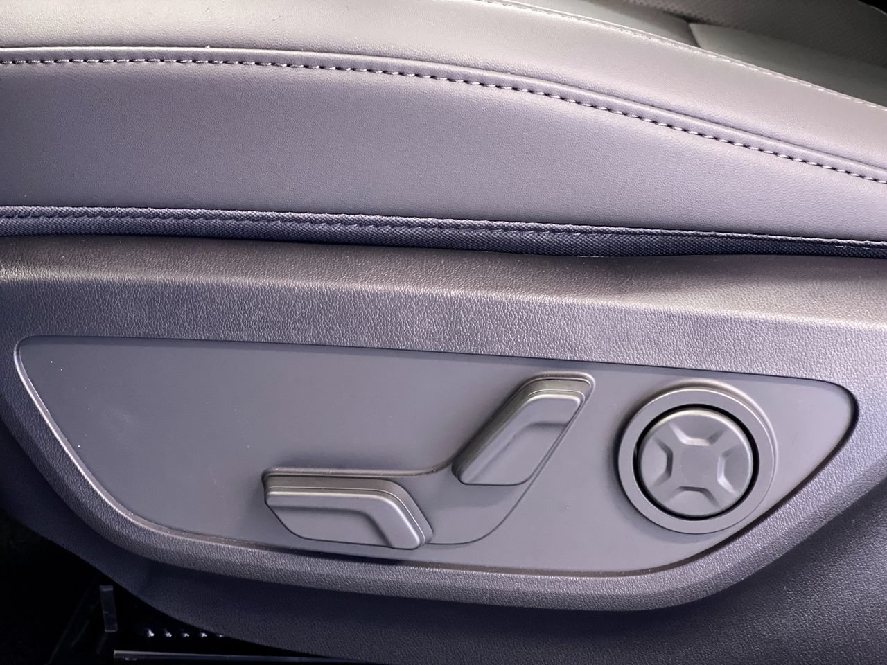 New 2027 Kia Seltos EX FWD image 17