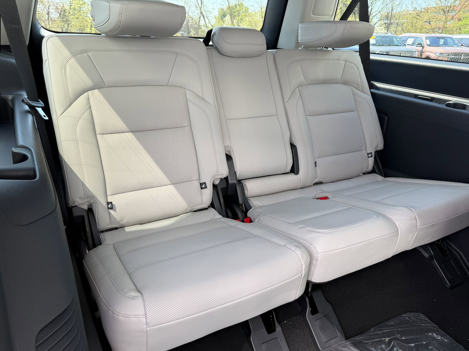 New 2026 Lincoln Navigator L Reserve image 16