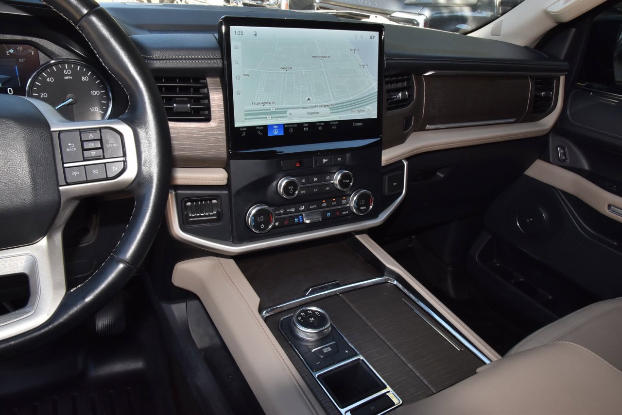 Used 2022 Ford Expedition Limited RWD image 27