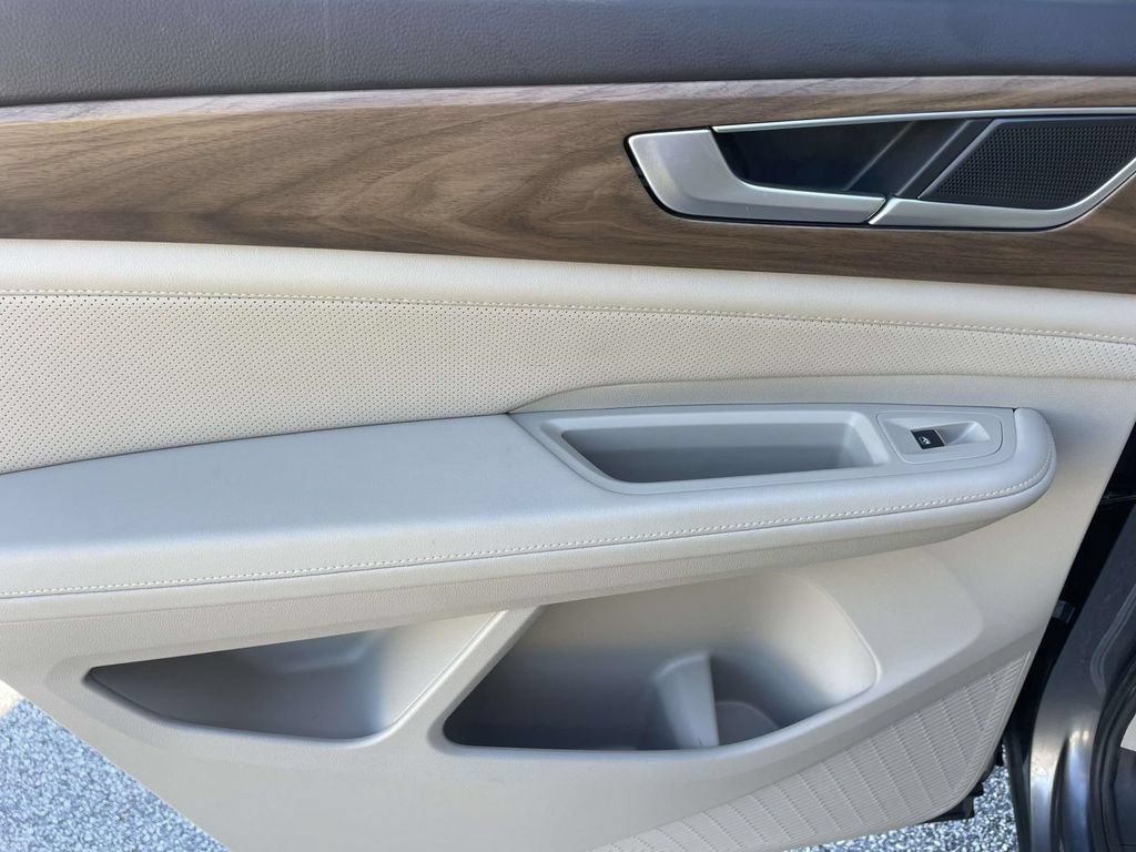 Certified 2024 Volkswagen Atlas SE FWD image 14