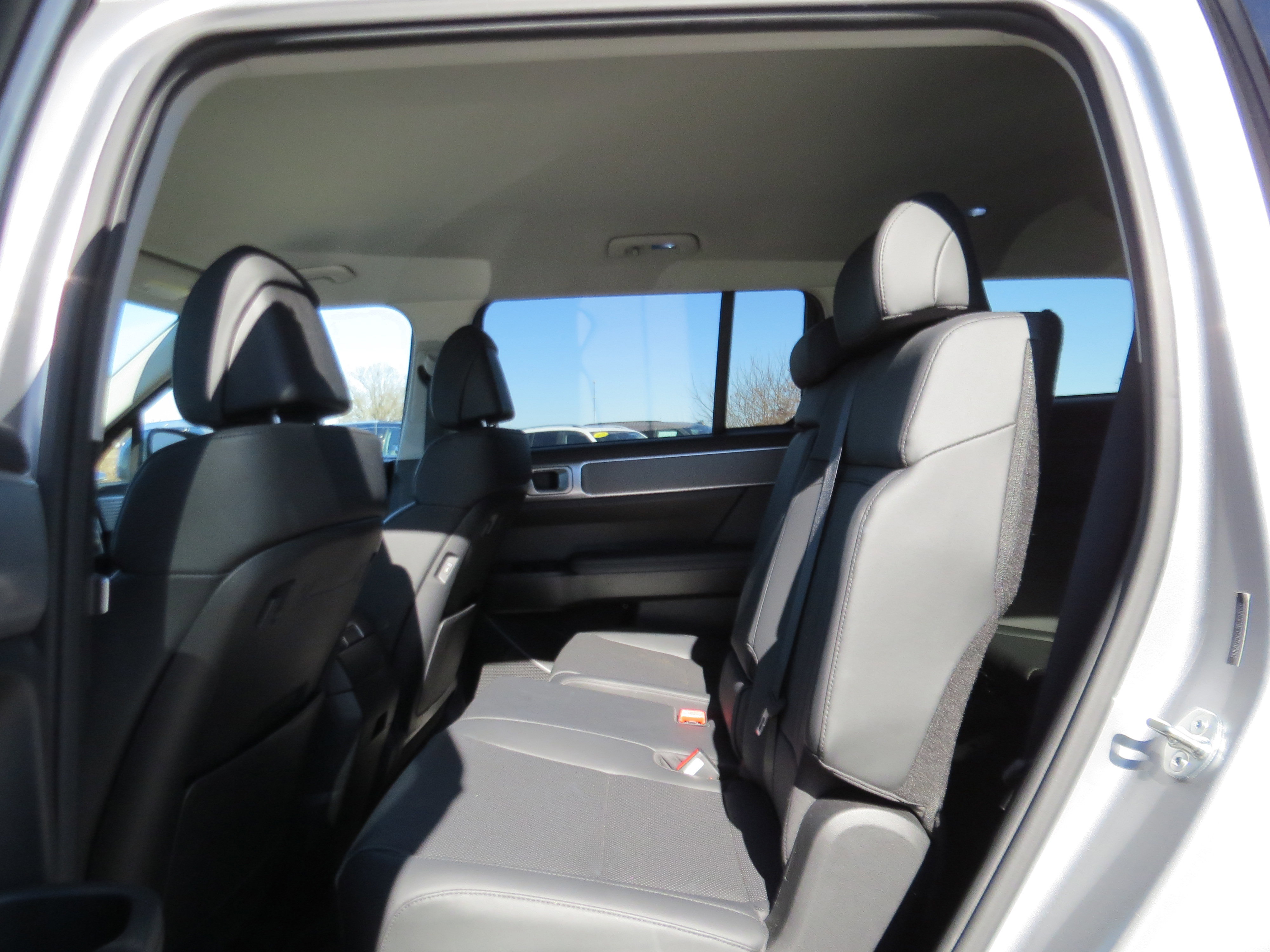 Used 2024 Hyundai Santa Fe SEL image 13