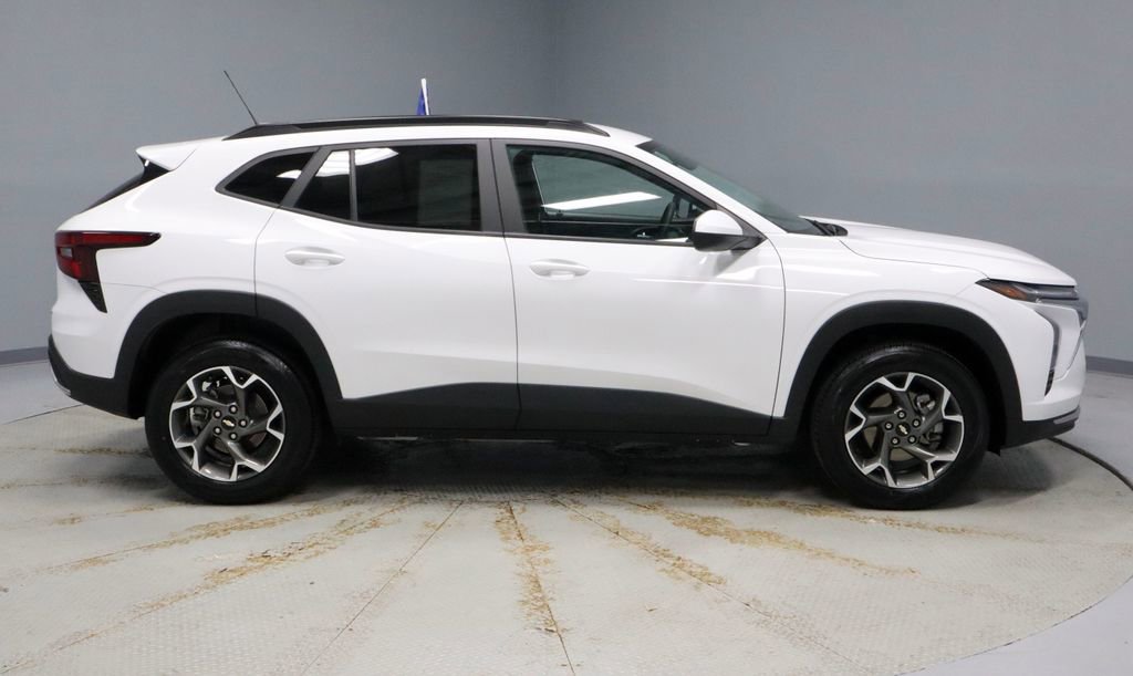 Used 2024 Chevrolet Trax LT image 5