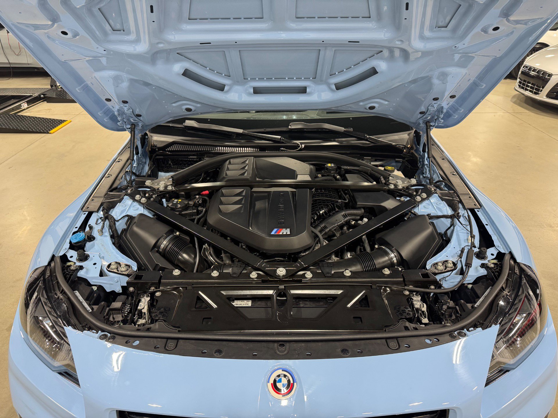 Used 2023 BMW M2 w/ Lighting Package RWD image 19